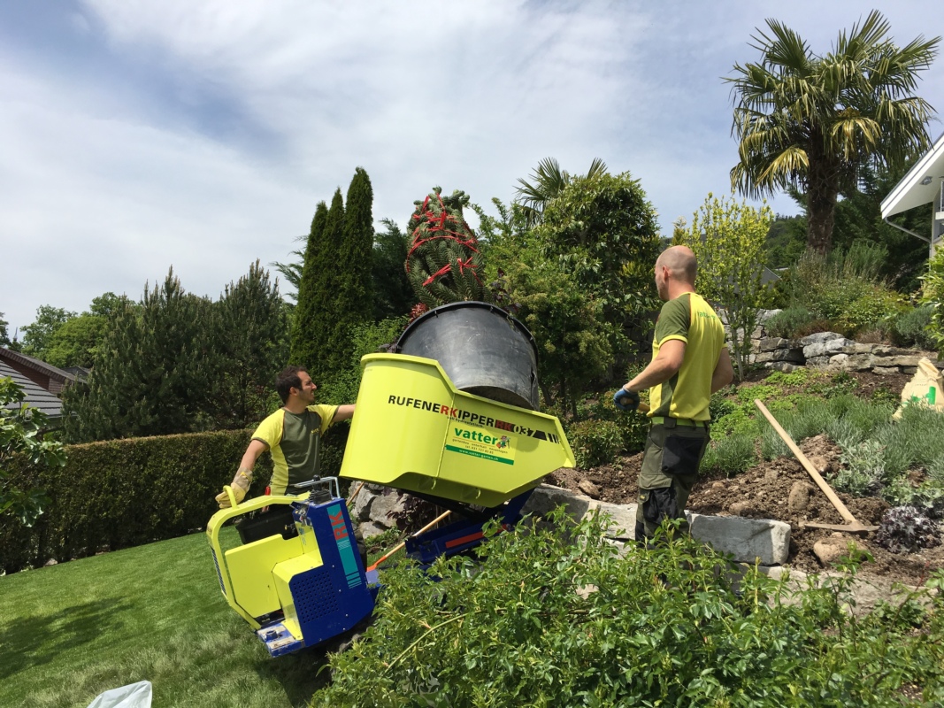 Vatter Garten AG Münsingen Zusammen mit dem Gärtner einkaufen