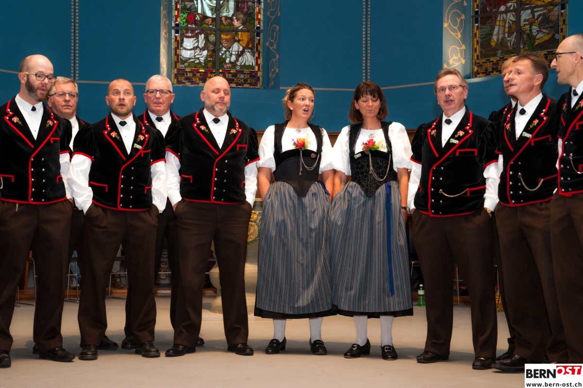 Volkstümliches Kirchenkonzert des Jodlerklubs "Alpenrösli ...